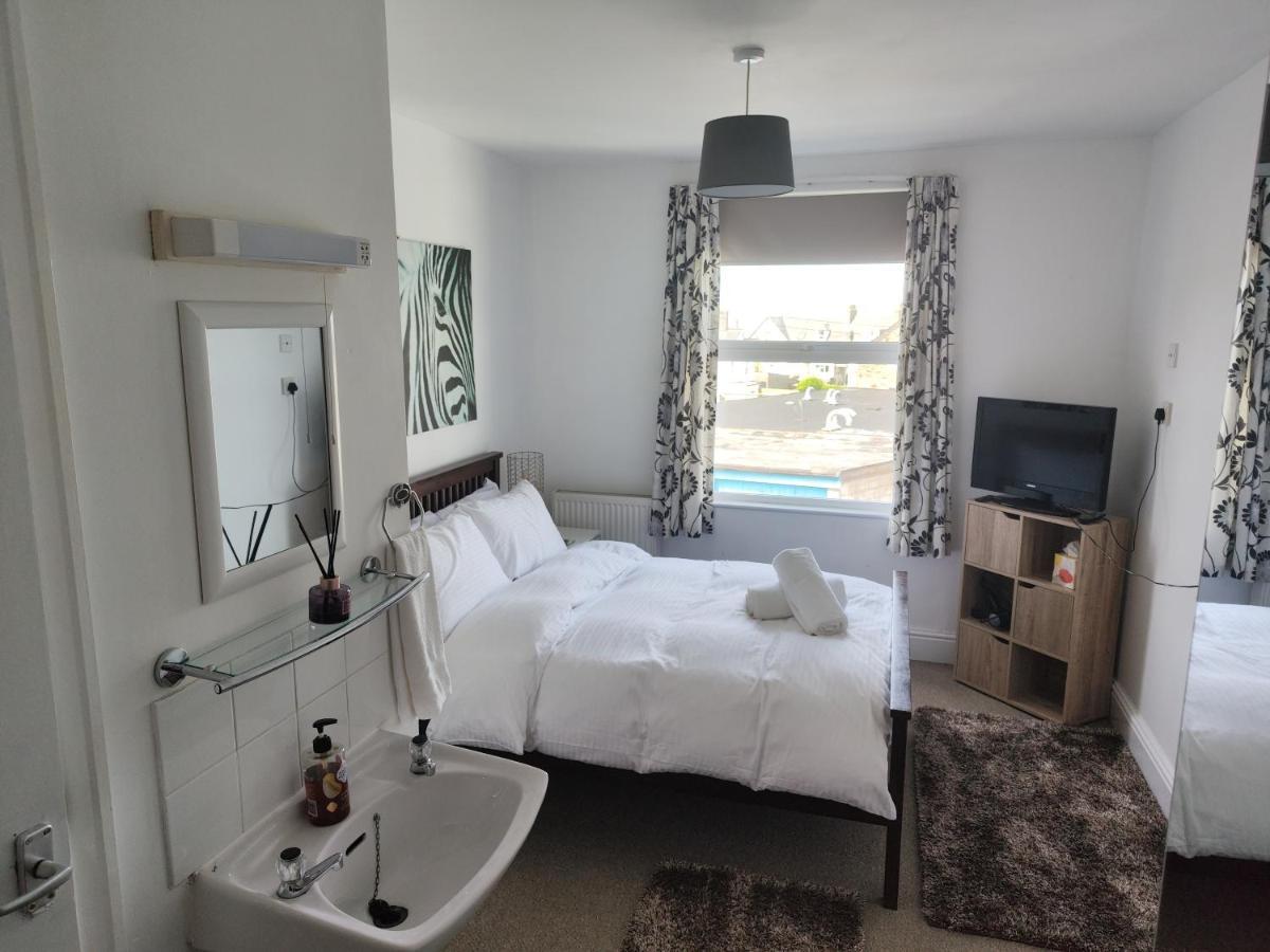 Styles & White Stays - Central Newquay New Quay Kültér fotó